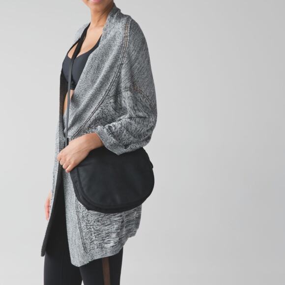 Lululemon Breeze Easy Wrap - Picture 9 of 14